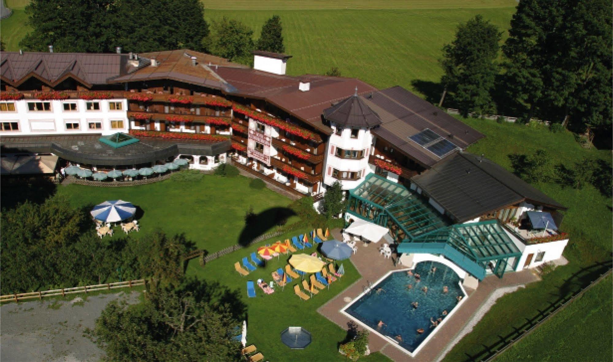 Erlebnishotel Kitzbuehler Horn Оберндорф-ин-Тирол Екстериор снимка